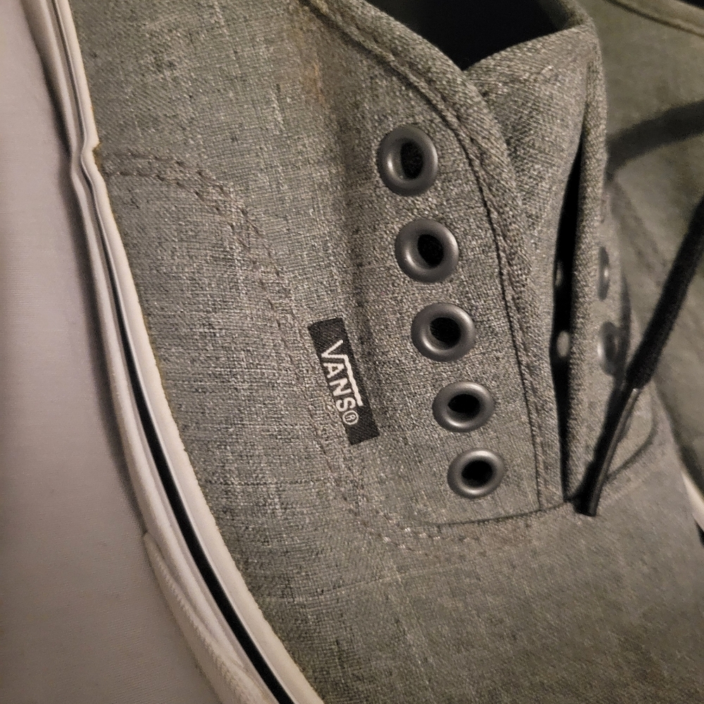 Vans - Picture 5 of 5
